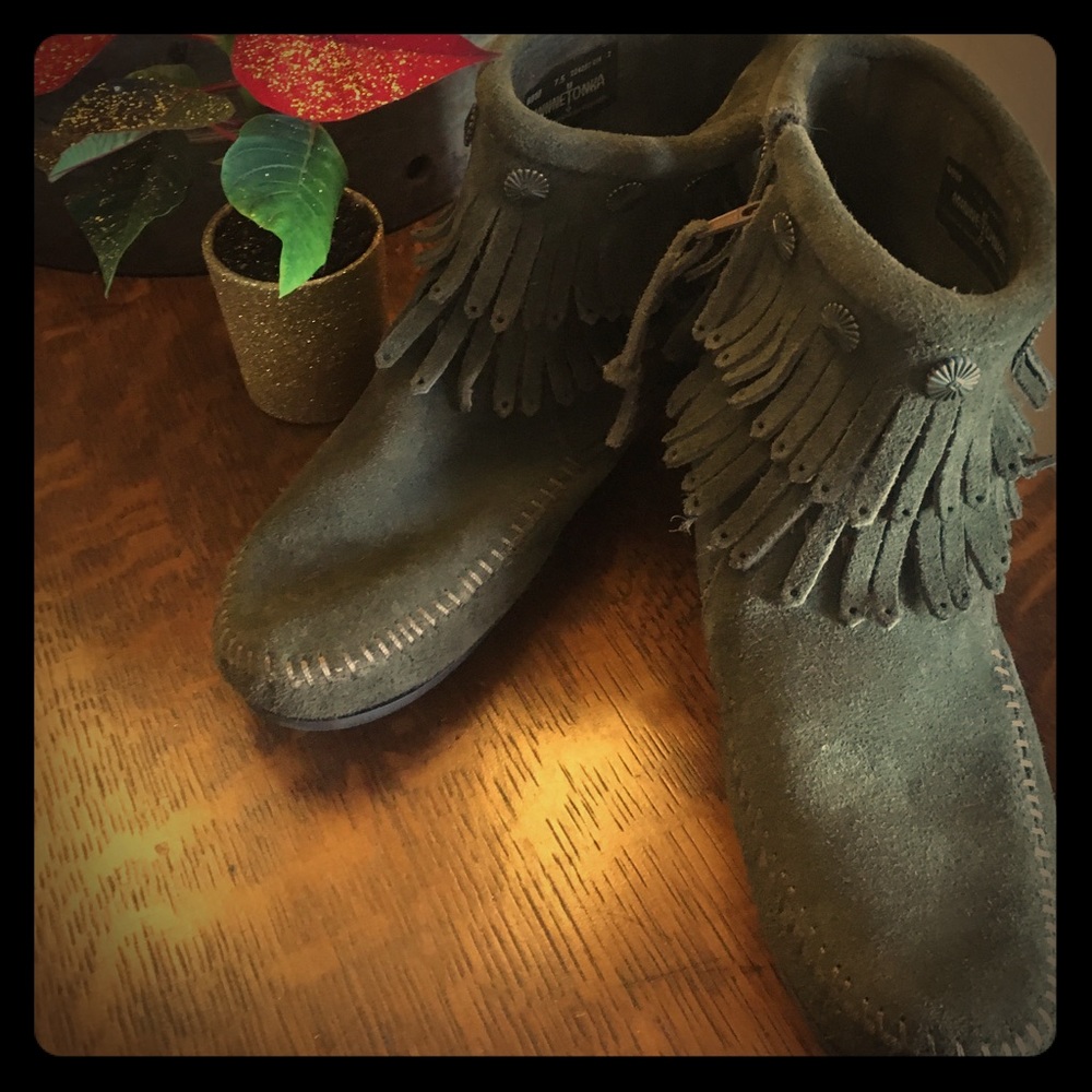 Easy to wear moccasins